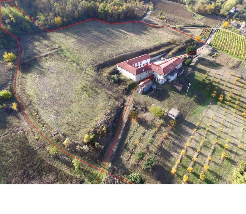 House in Monastero Bormida - view 1