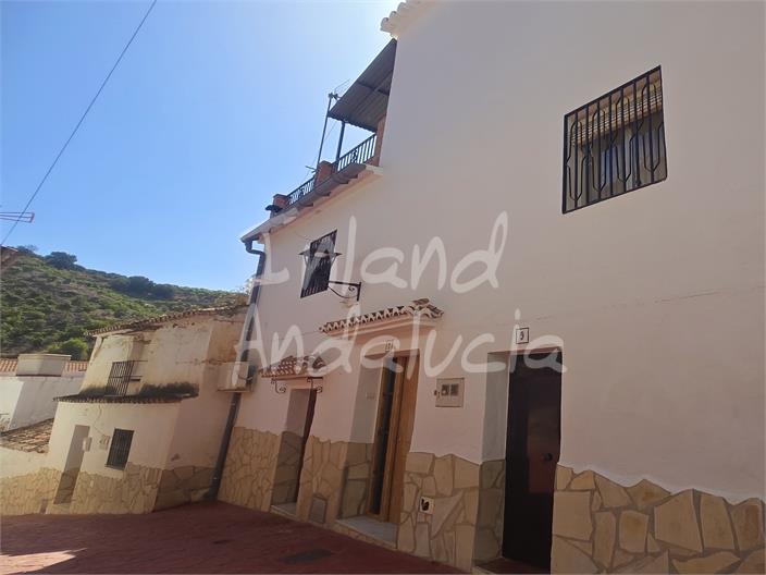 House in Vinuela - view 1