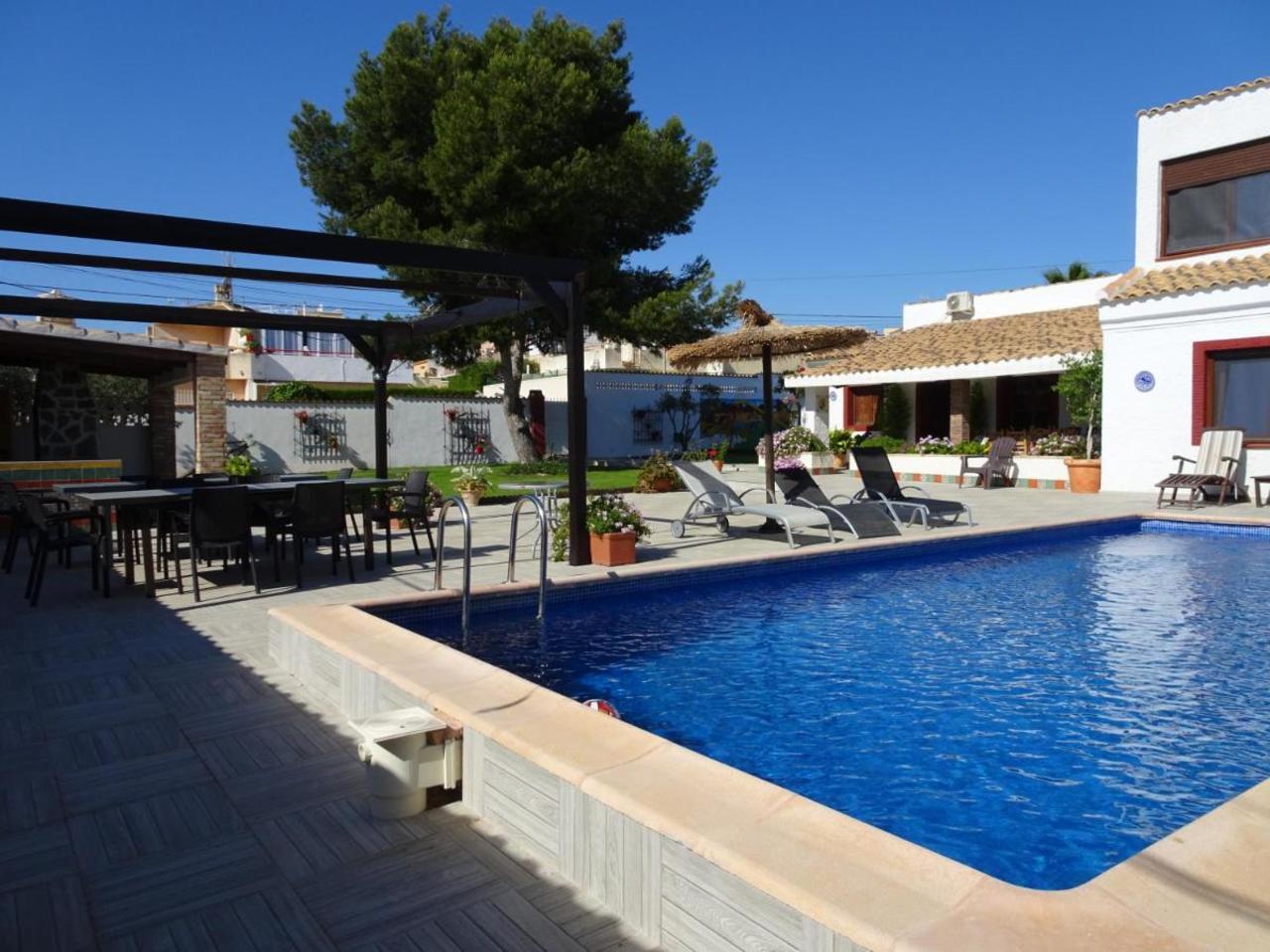 Villa in La Zenia - view 1