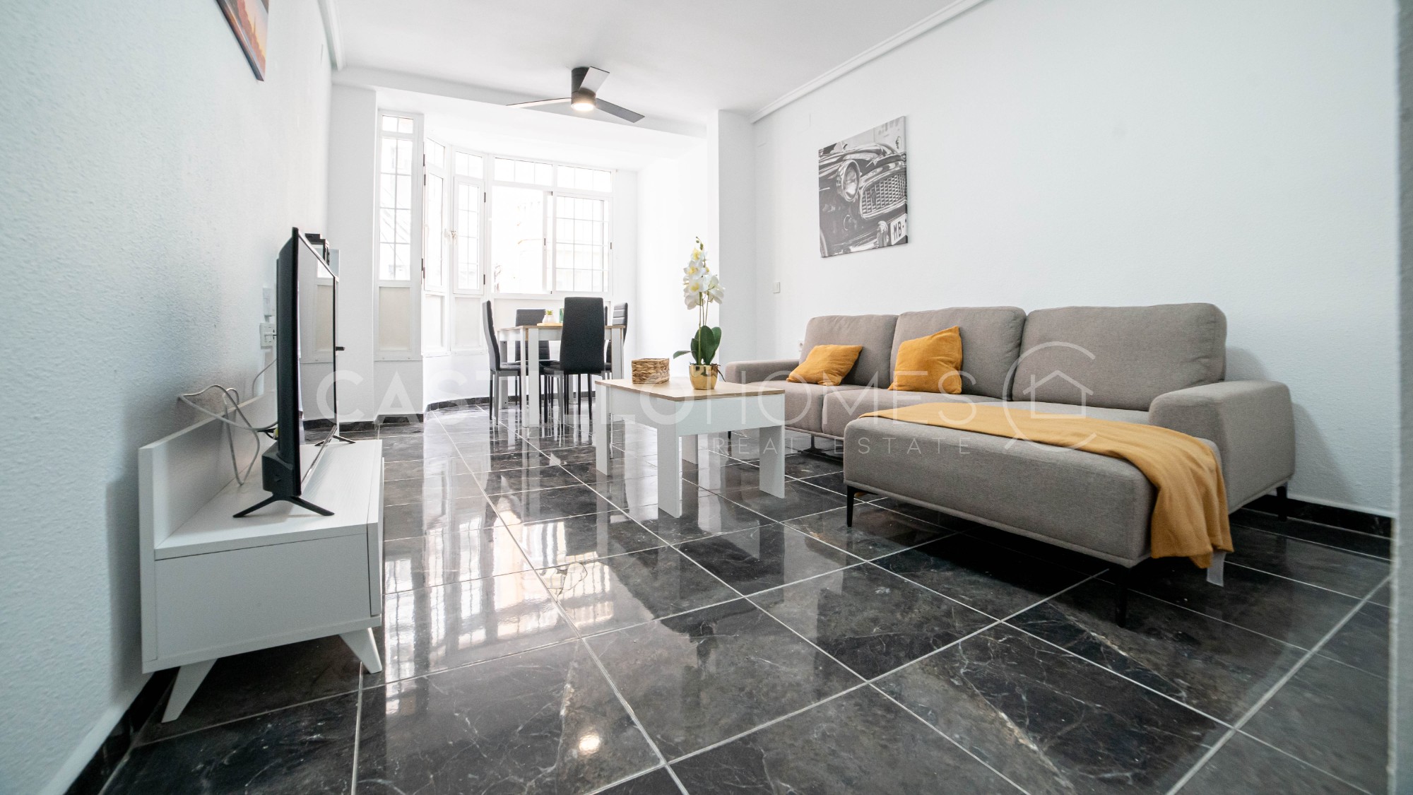 Apartment in Alicante - view 1