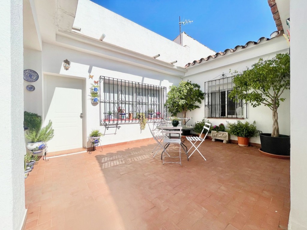 Apartment in Fuengirola - view 1