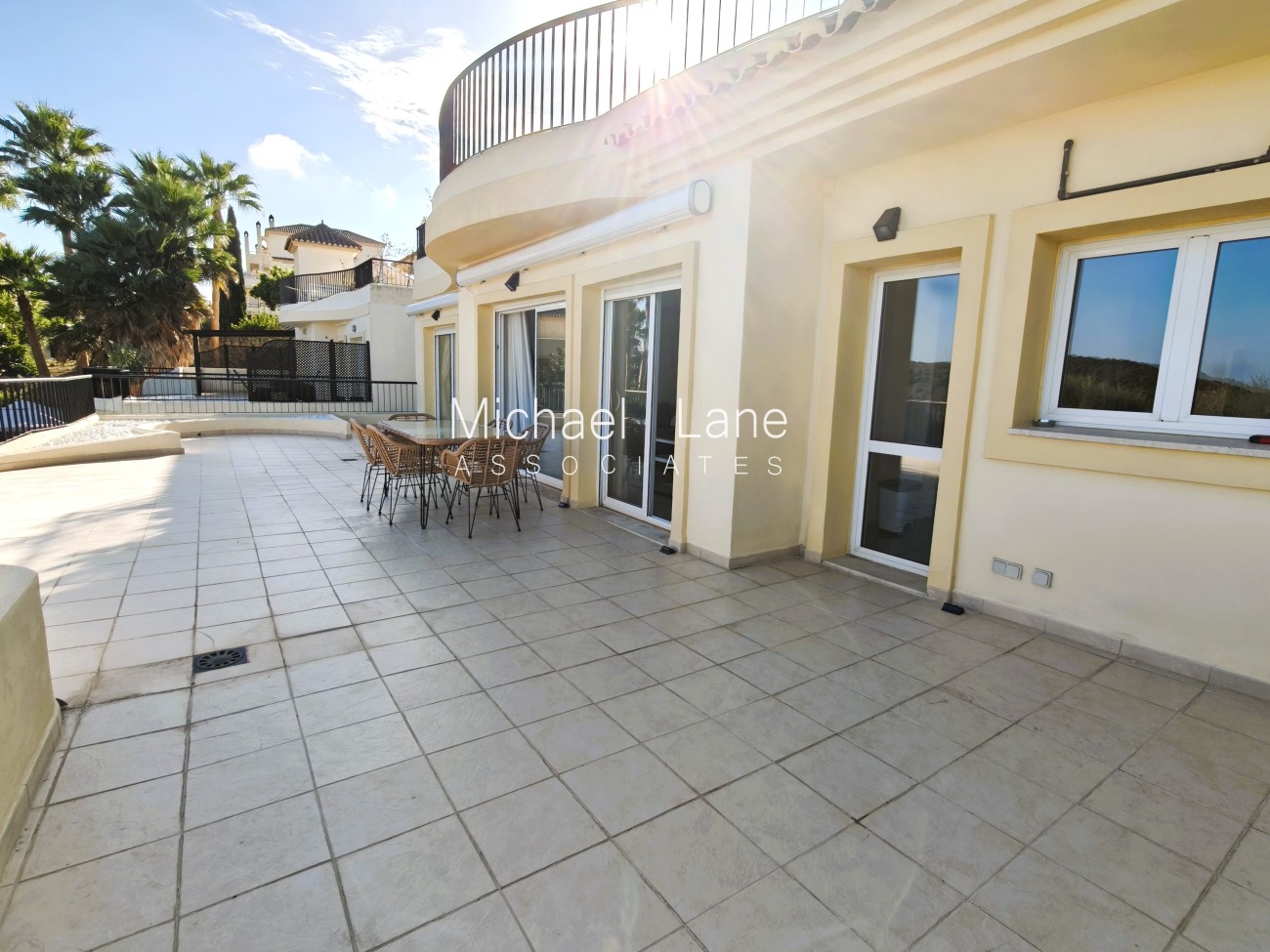 Apartment in San Roque - view 1