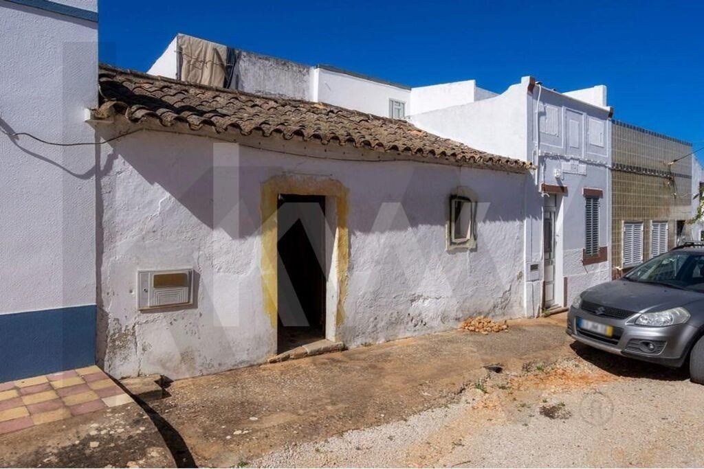 Villa in Moncarapacho - view 1