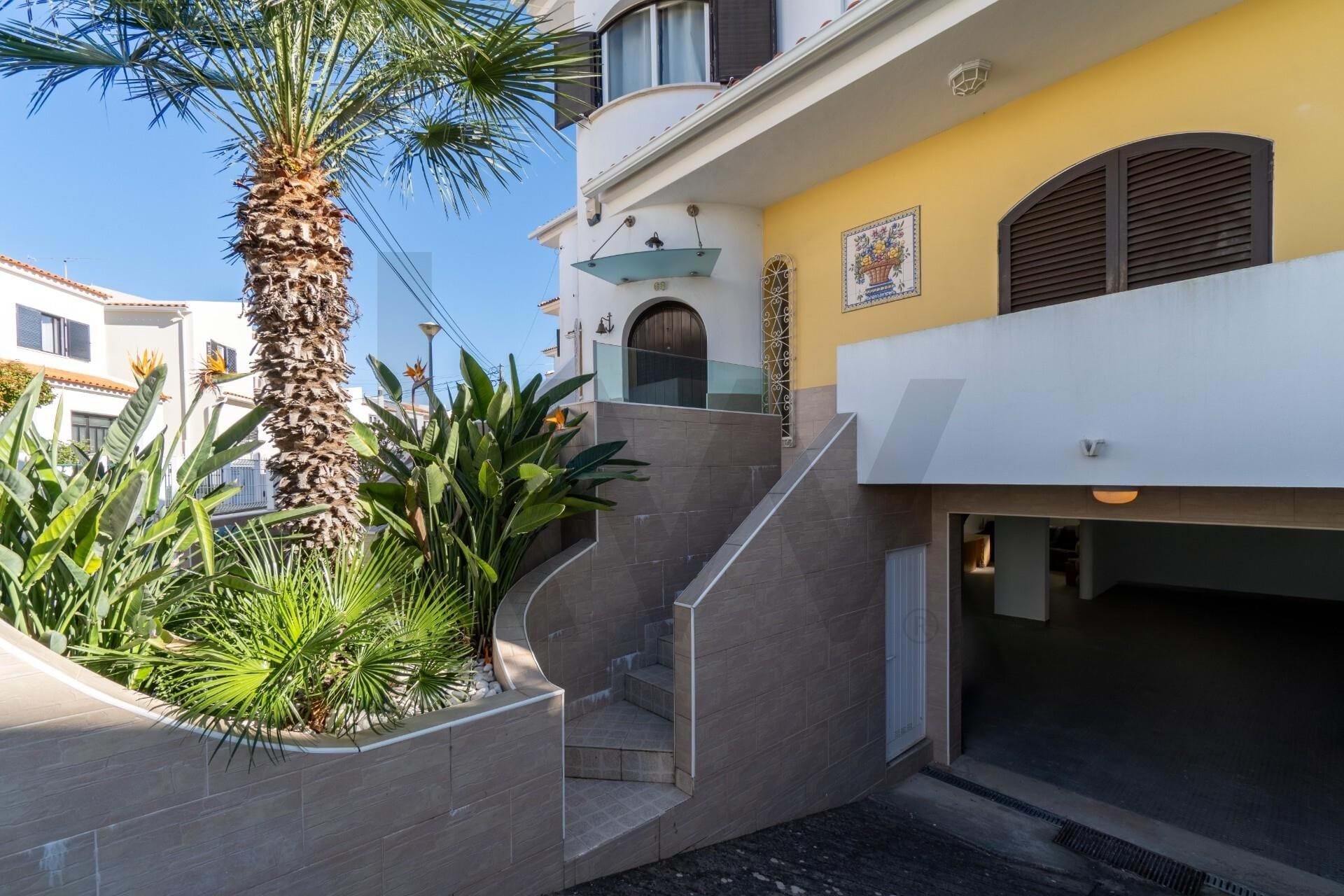 Villa in Loule - view 1