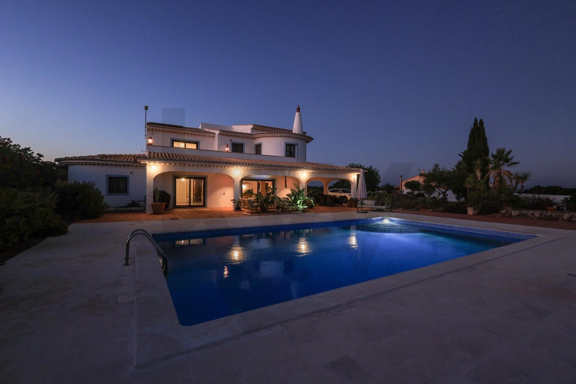 Villa in Silves - view 1