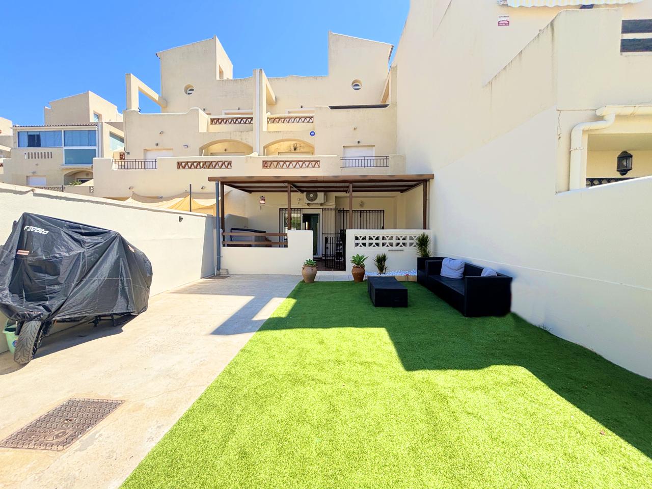Apartment in La Duquesa - view 1