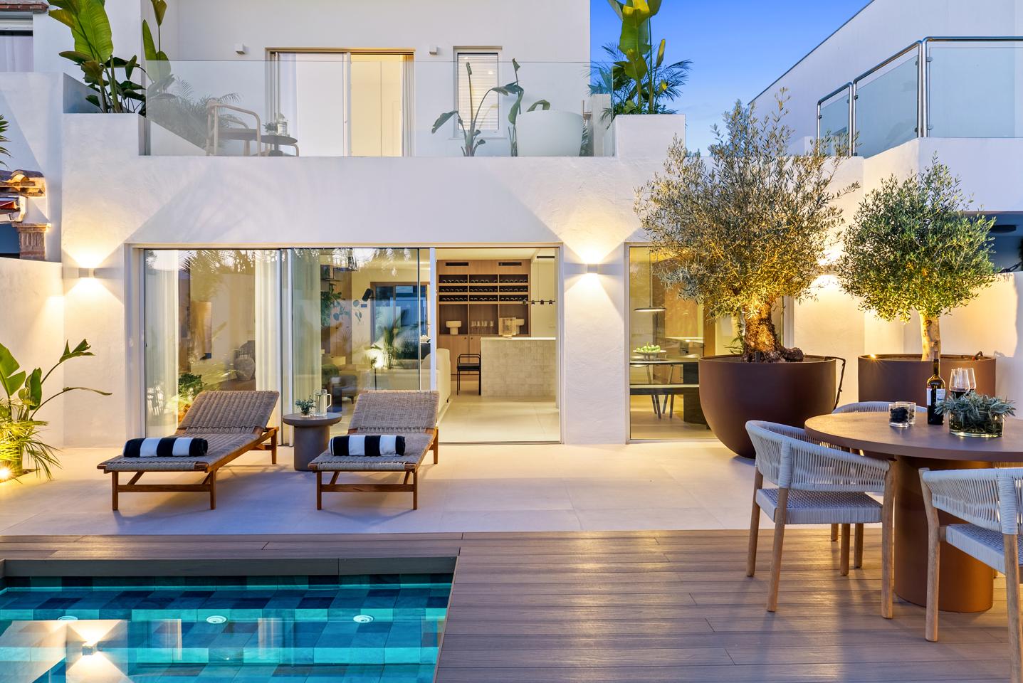 Villa in Marbella Del Este - view 1