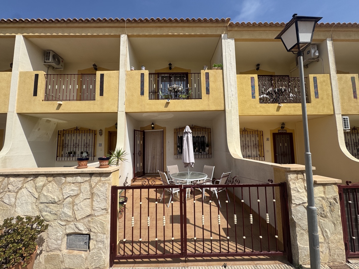 House in La Zenia - view 1