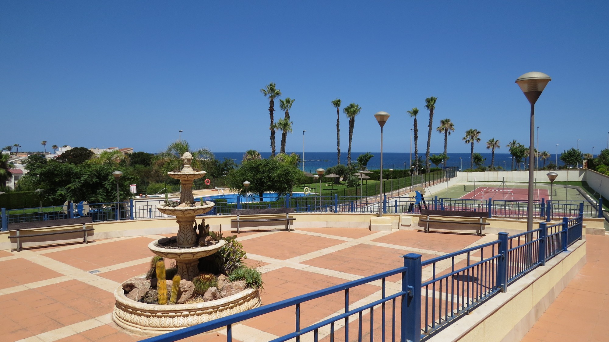Apartment in Alicante - view 1