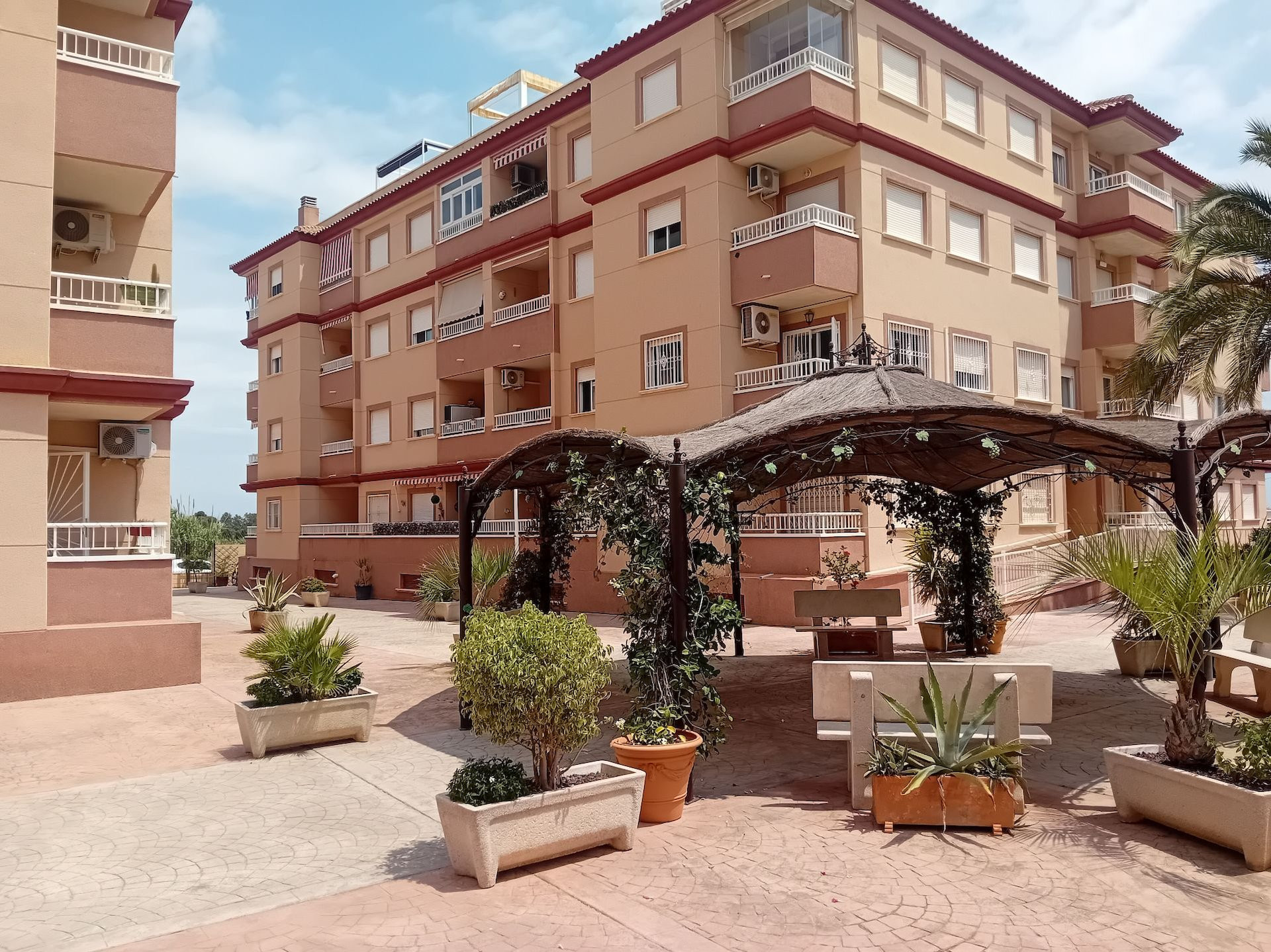 Apartment in Alicante - view 1