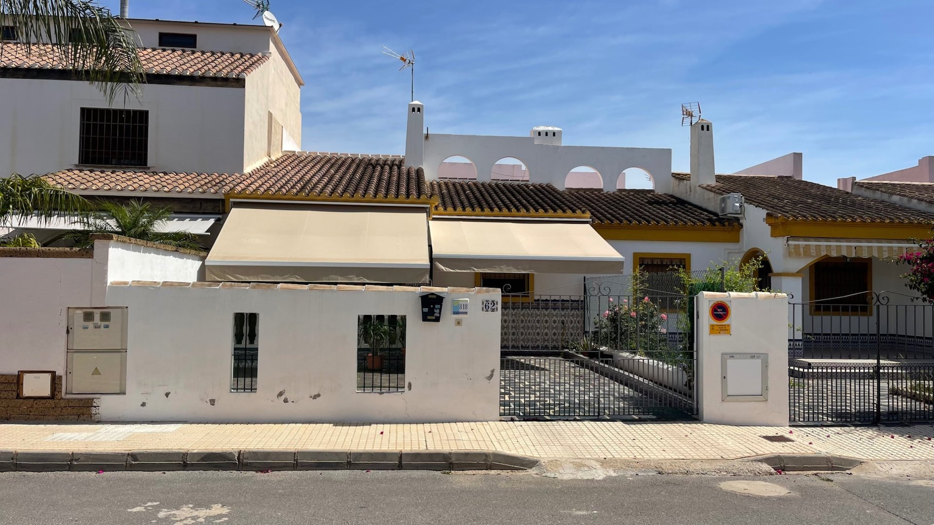 House in Pilar de la Horadada - view 1