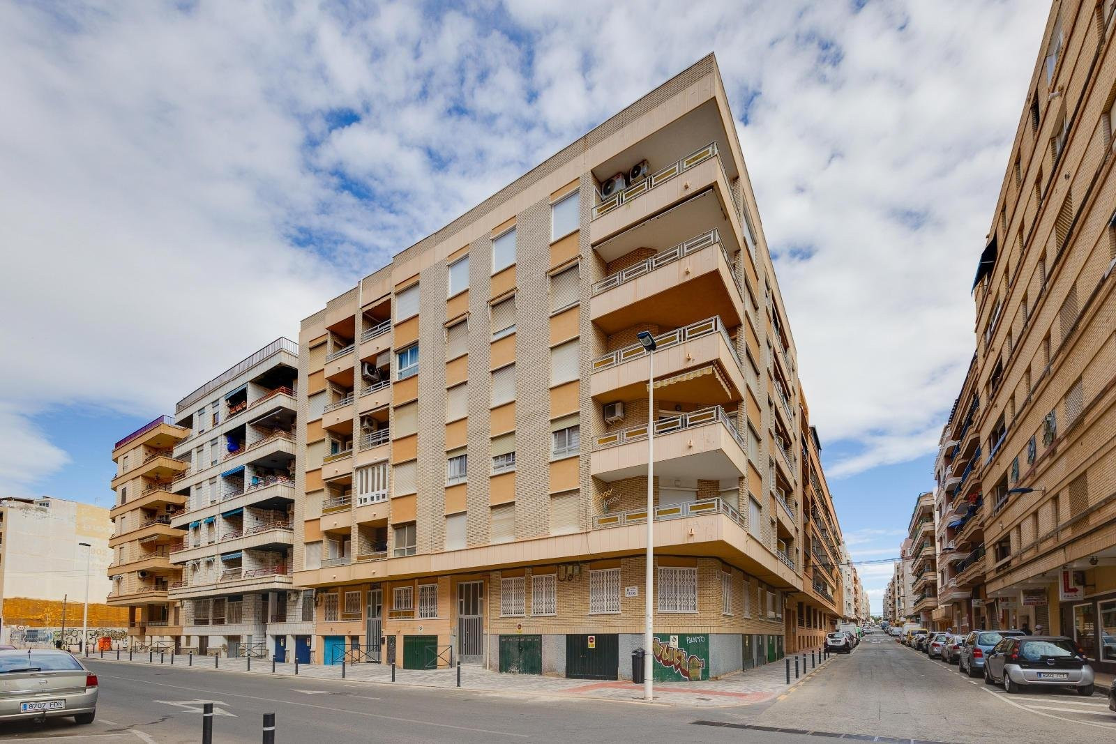 Apartment in Torrevieja - view 1