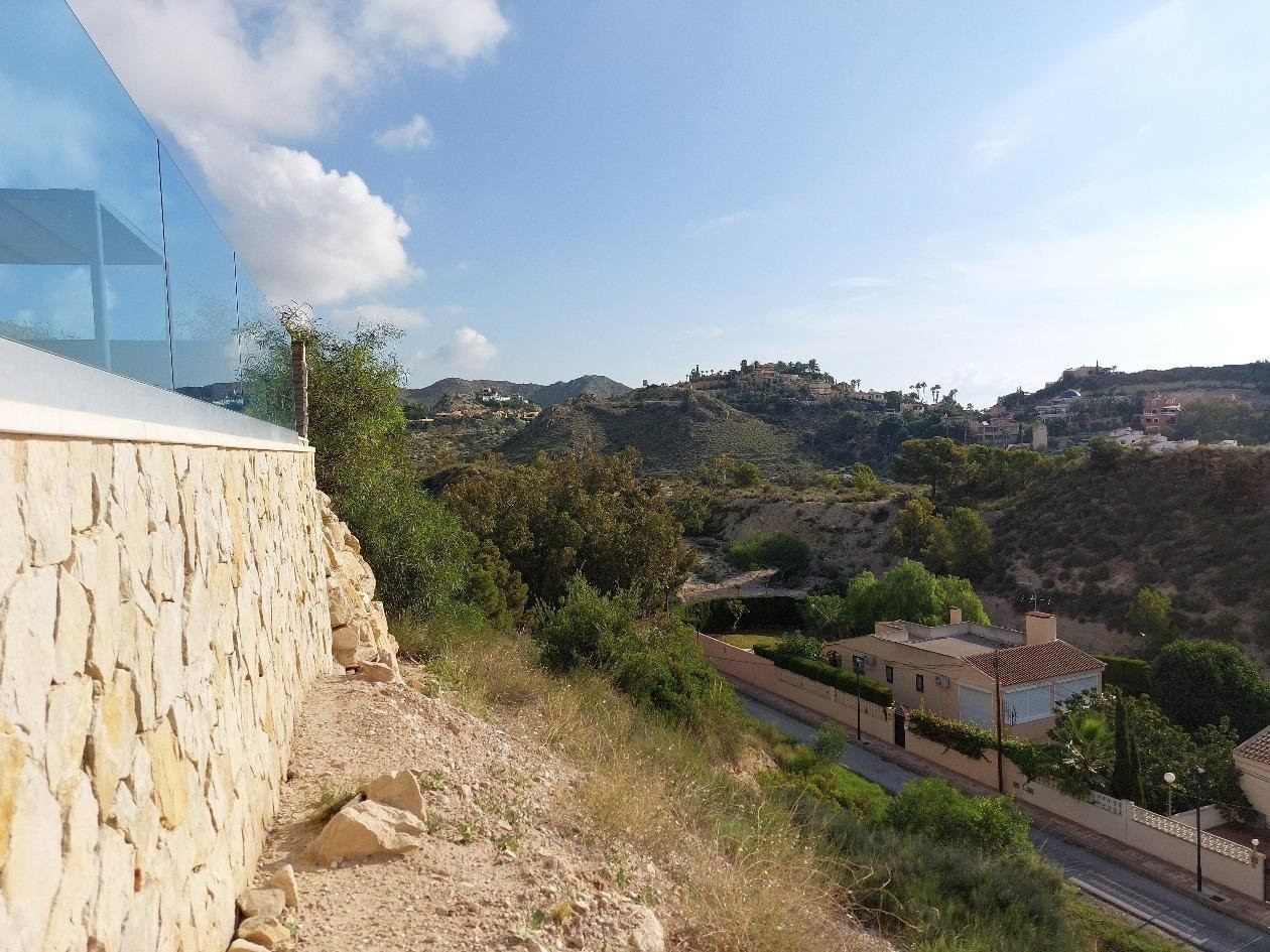 House in San Juan de Alicante - view 1