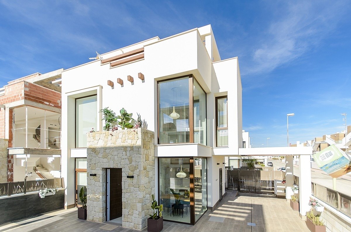 Villa in Playa Honda - view 1