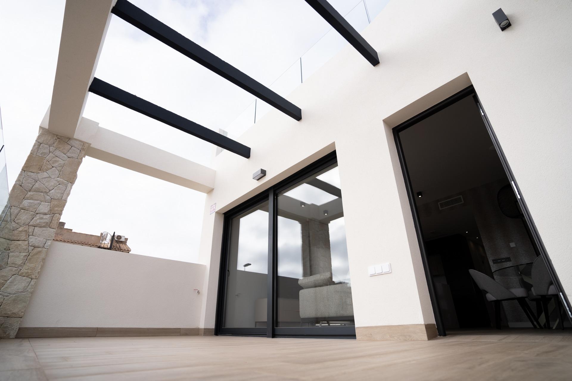 House in Villamartin - view 1