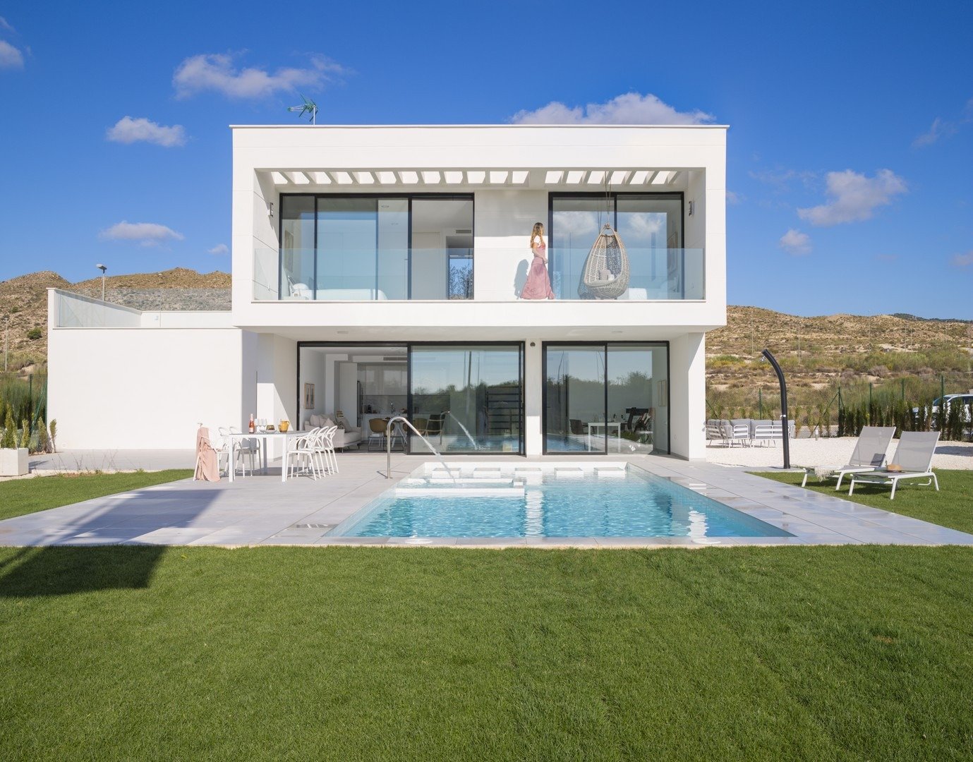 Villa in La Pareja - view 1