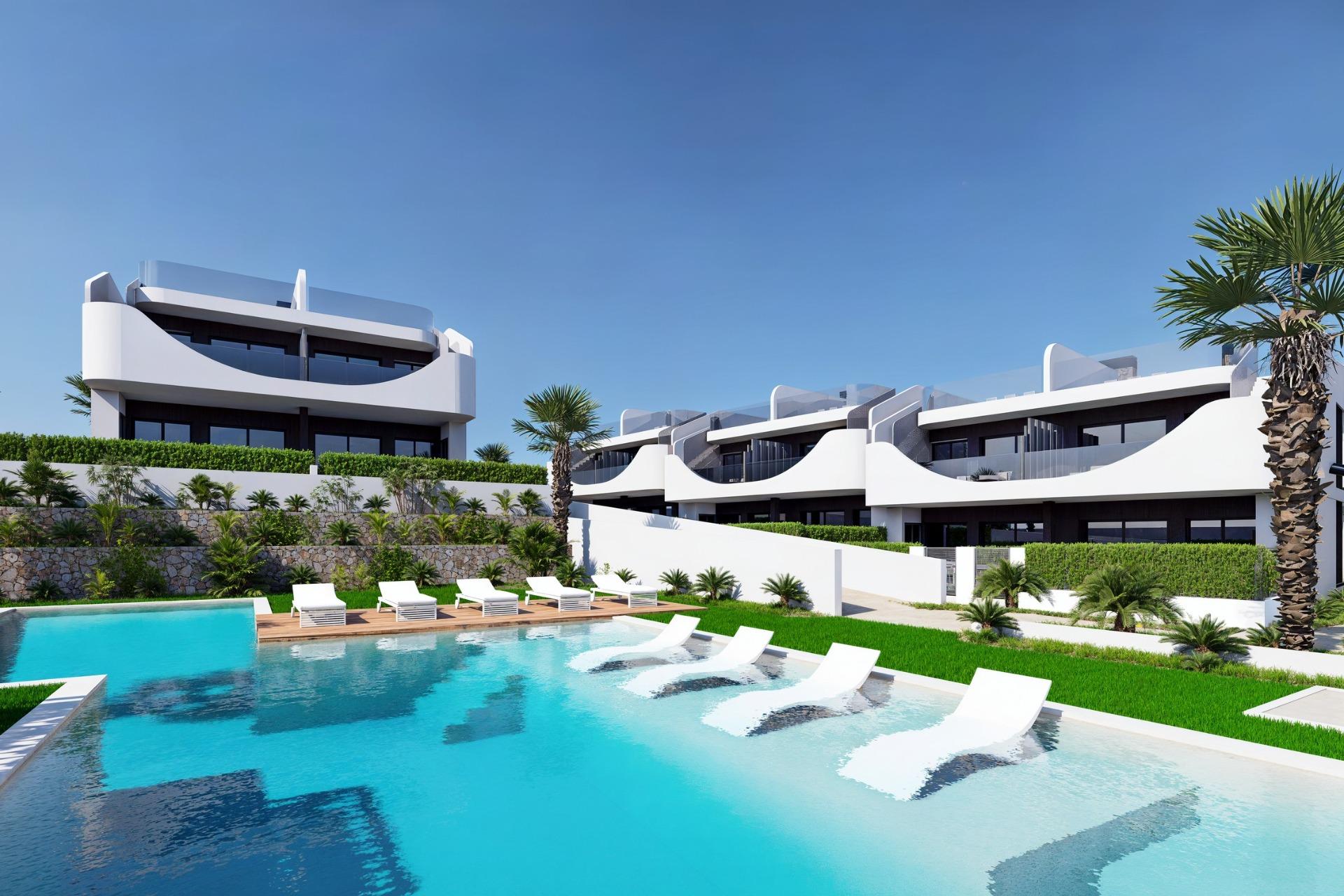 Apartment in Villamartin - view 1