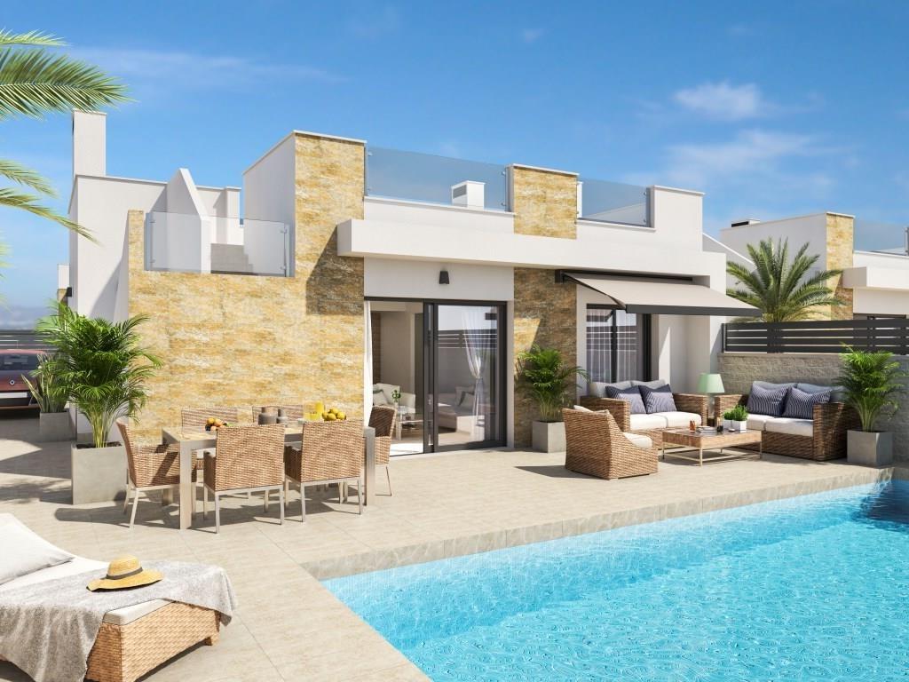 Villa in San Fulgencio - view 1