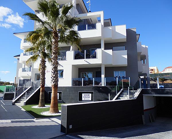 Apartment in Villamartin - view 1