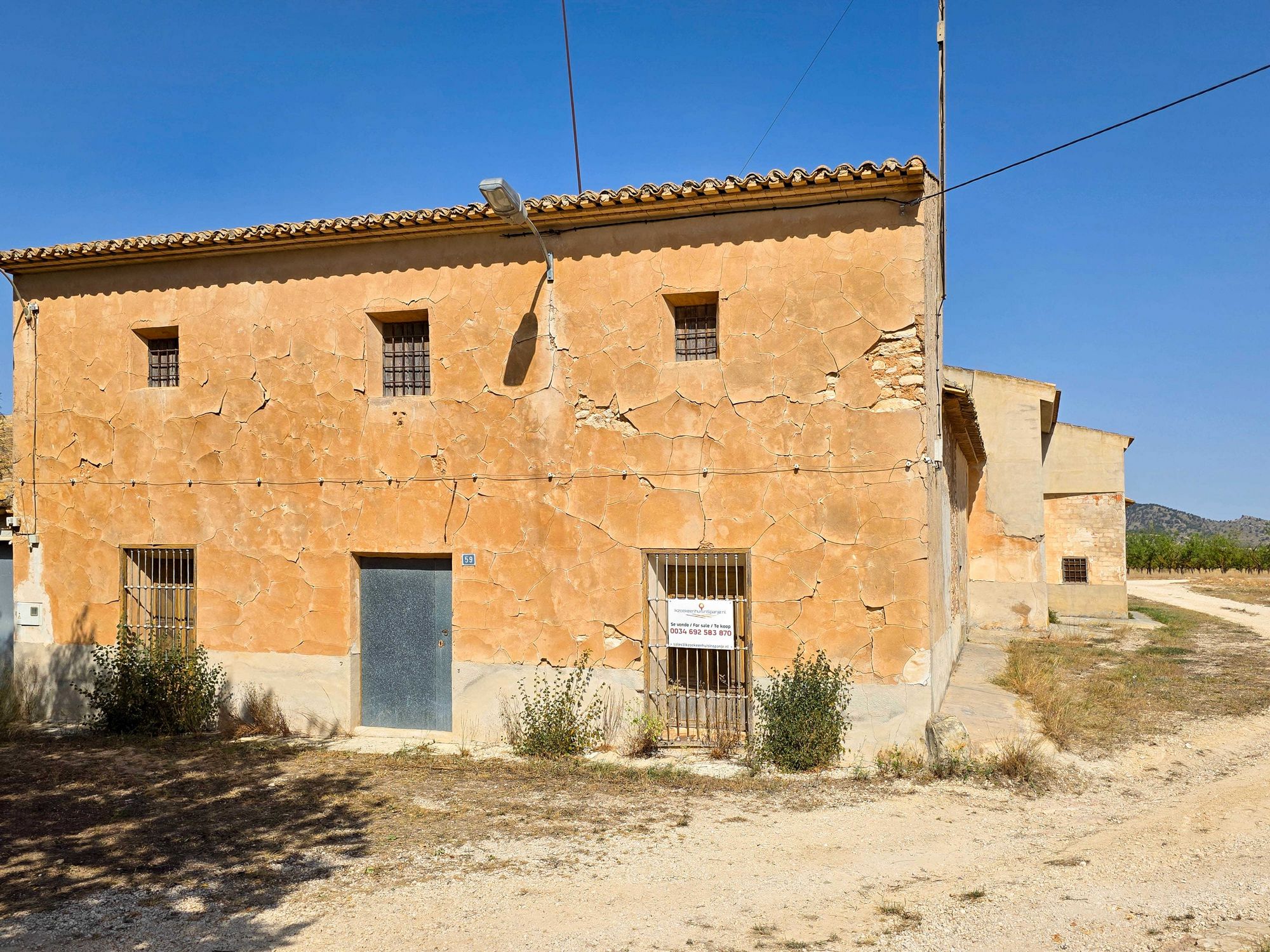 House in Paredon - view 1