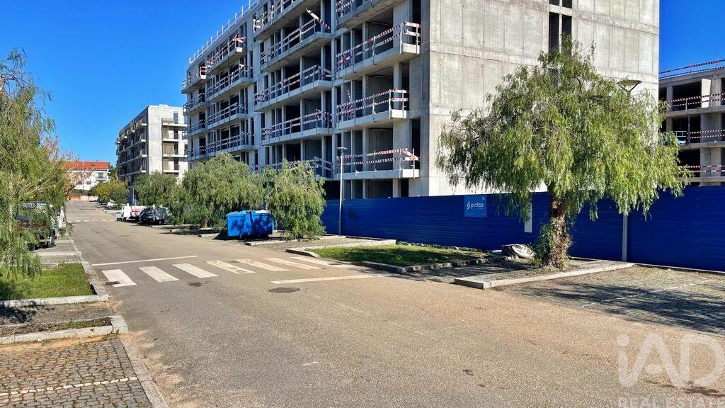 Apartment in Oliveira do Douro - view 1