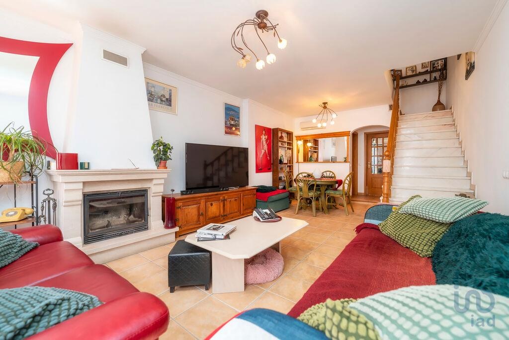 House in Portela - view 1