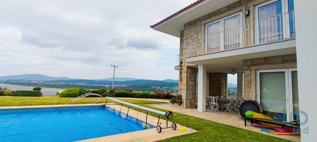 House in Cortes - view 1