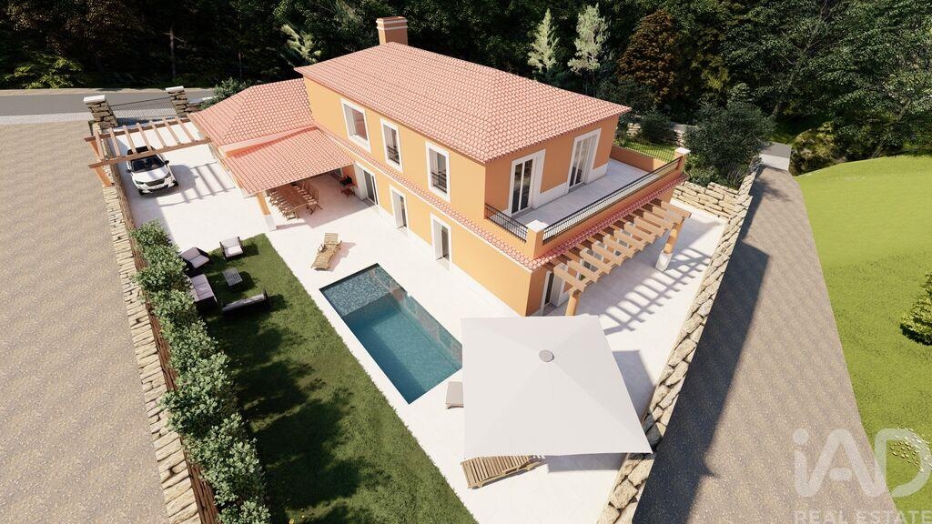 Land in Turcifal - view 1