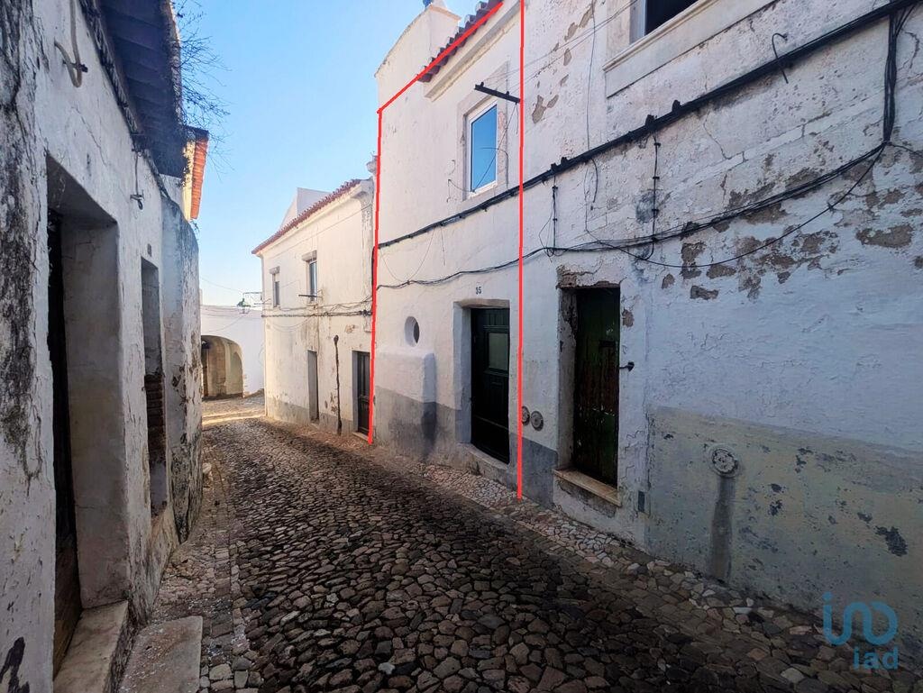House in Estremoz (Santo Andre) - view 1