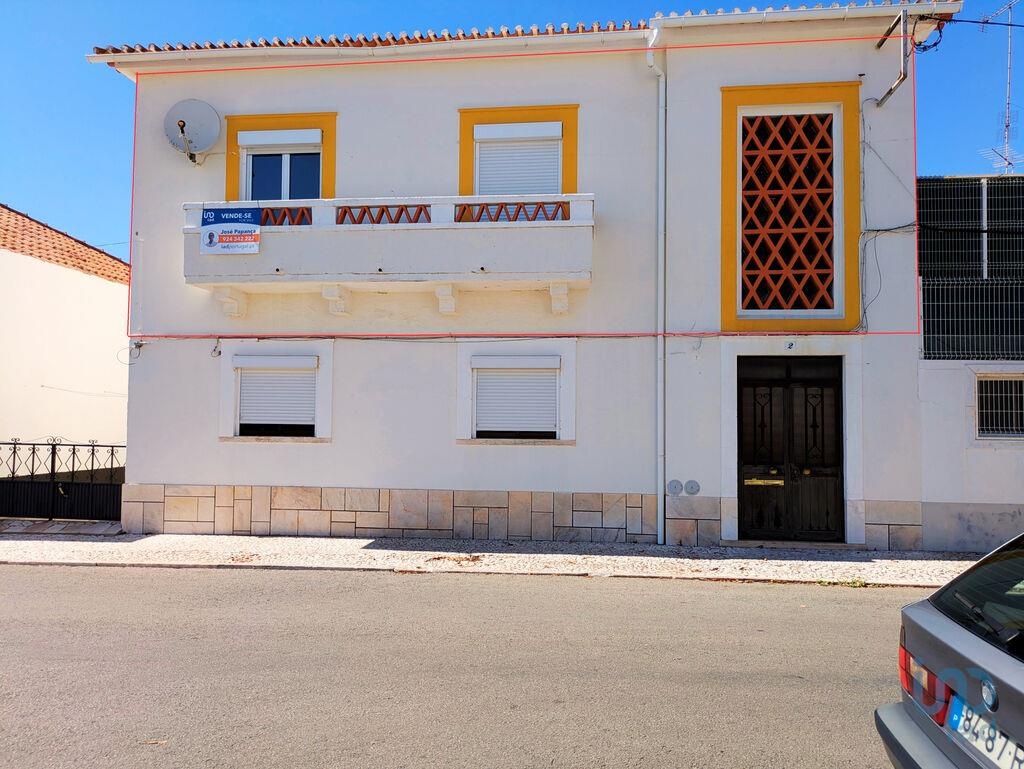 House in Estremoz (Santo Andre) - view 1