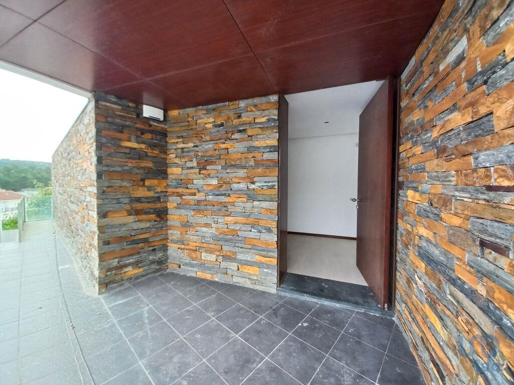 House in Barcelos - view 1