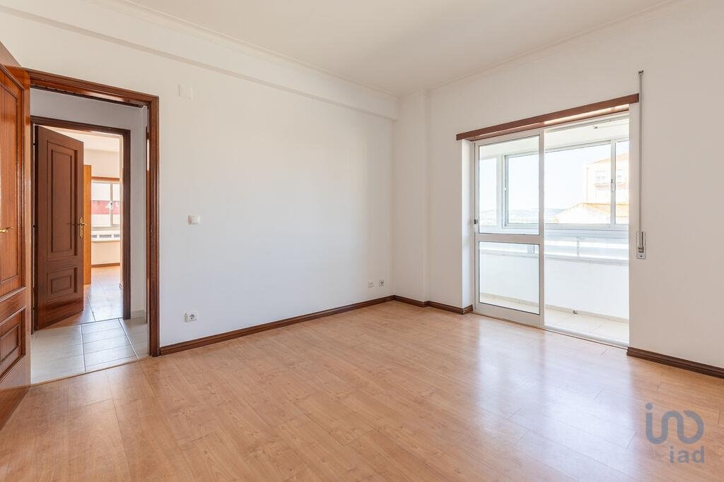 Apartment in Bombarral - view 1