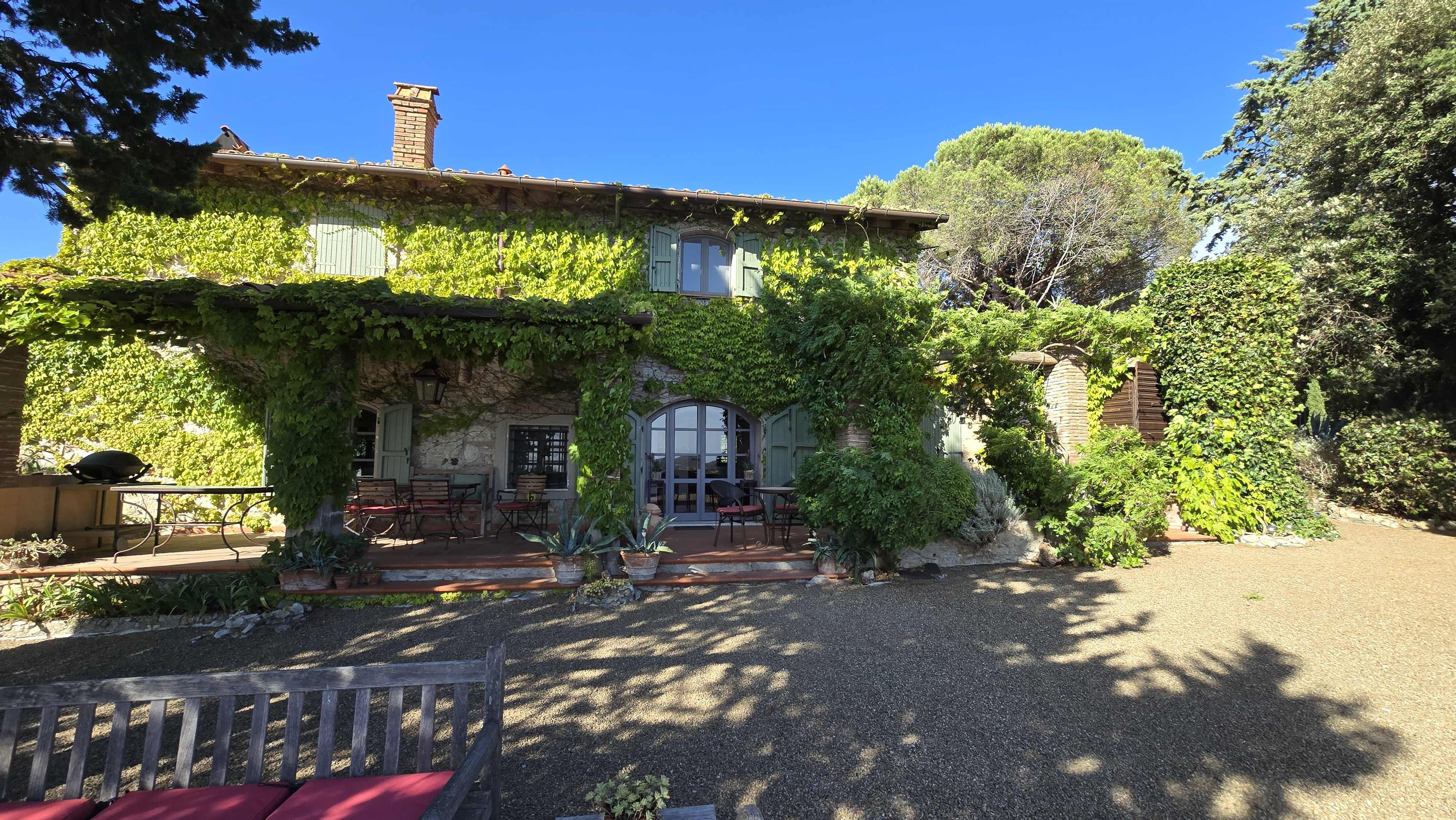 House in Orciano Pisano - view 1