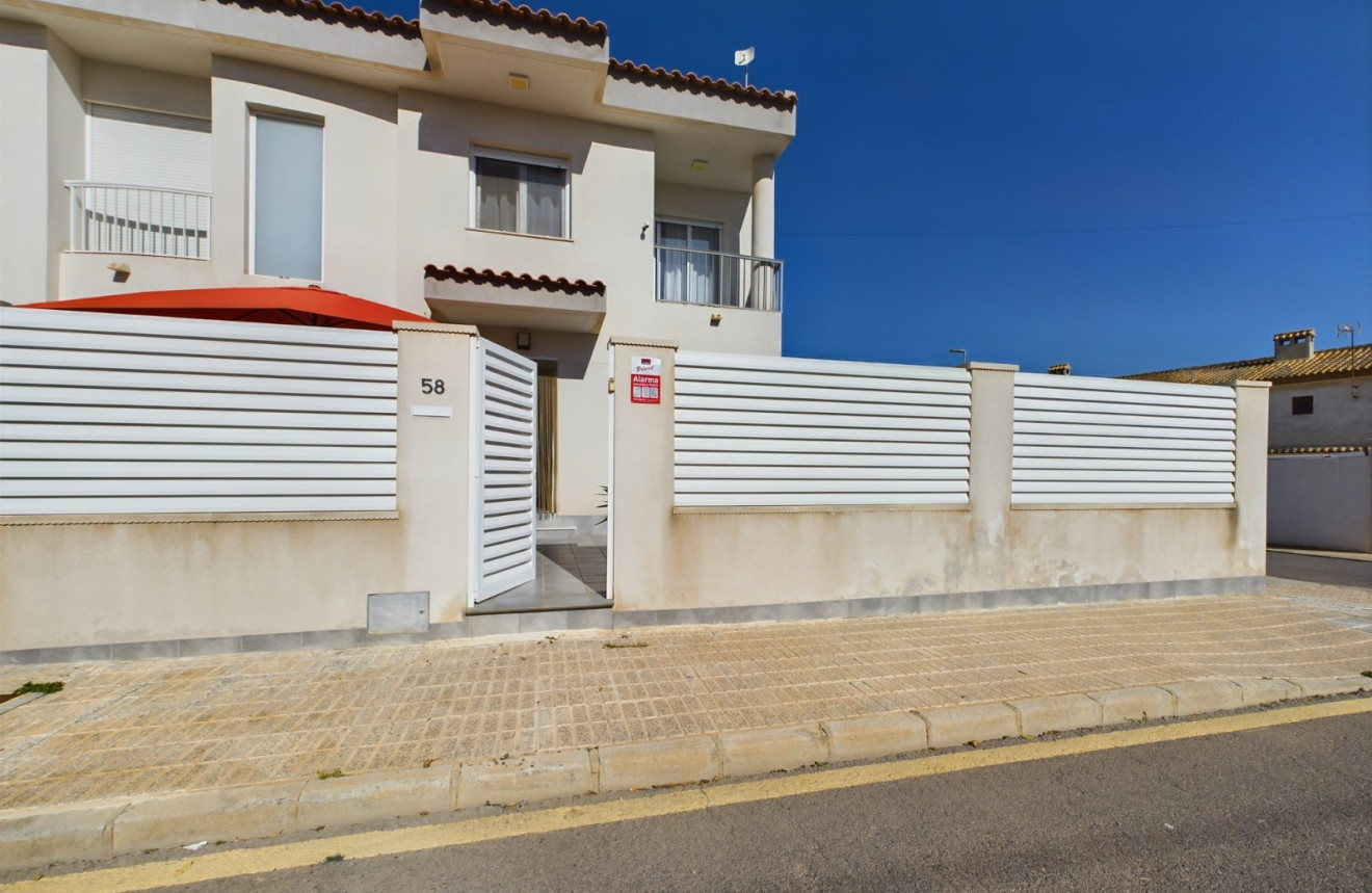 Villa in Los Alcazares - view 1