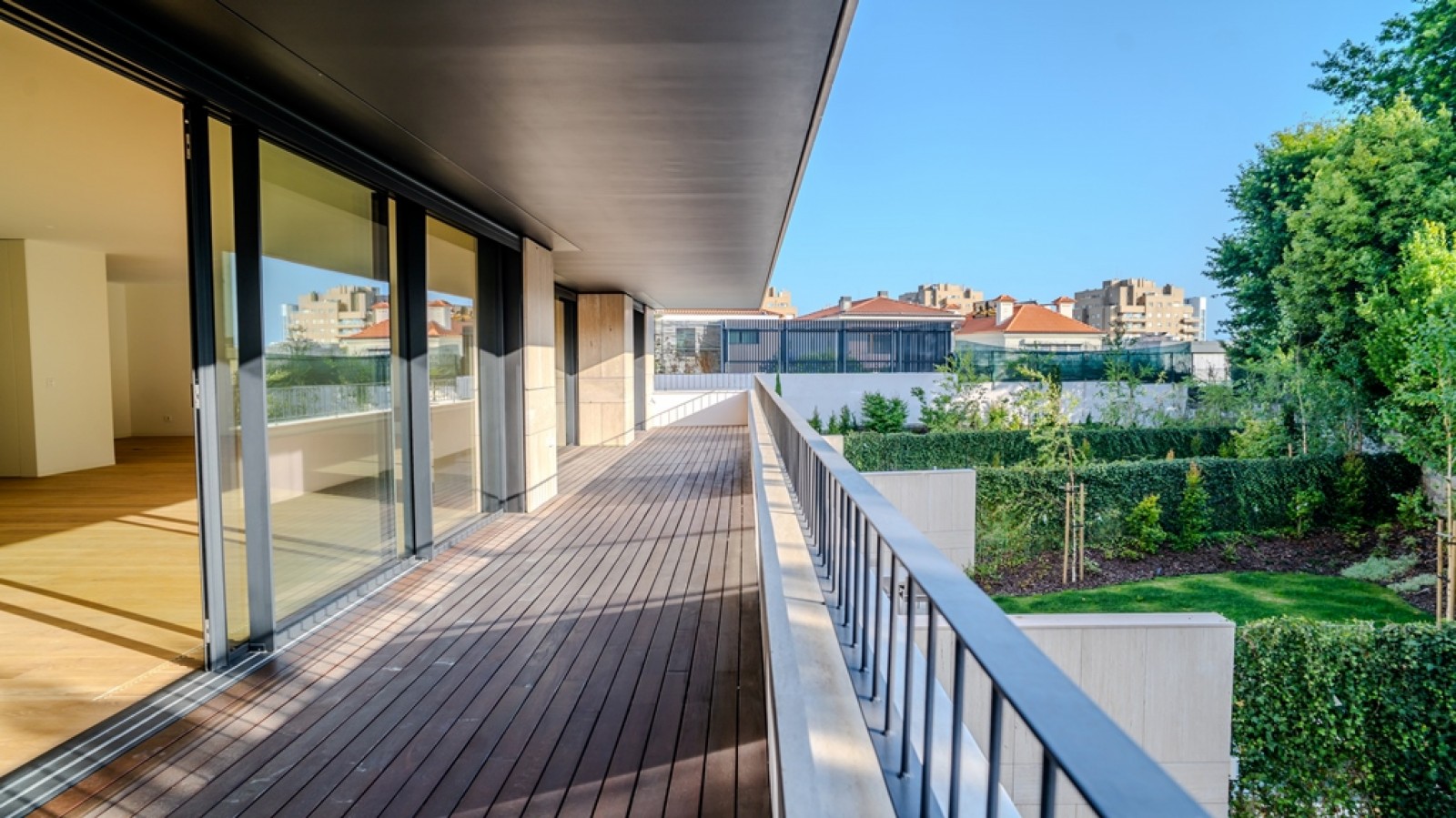 House in Foz do Douro - view 1