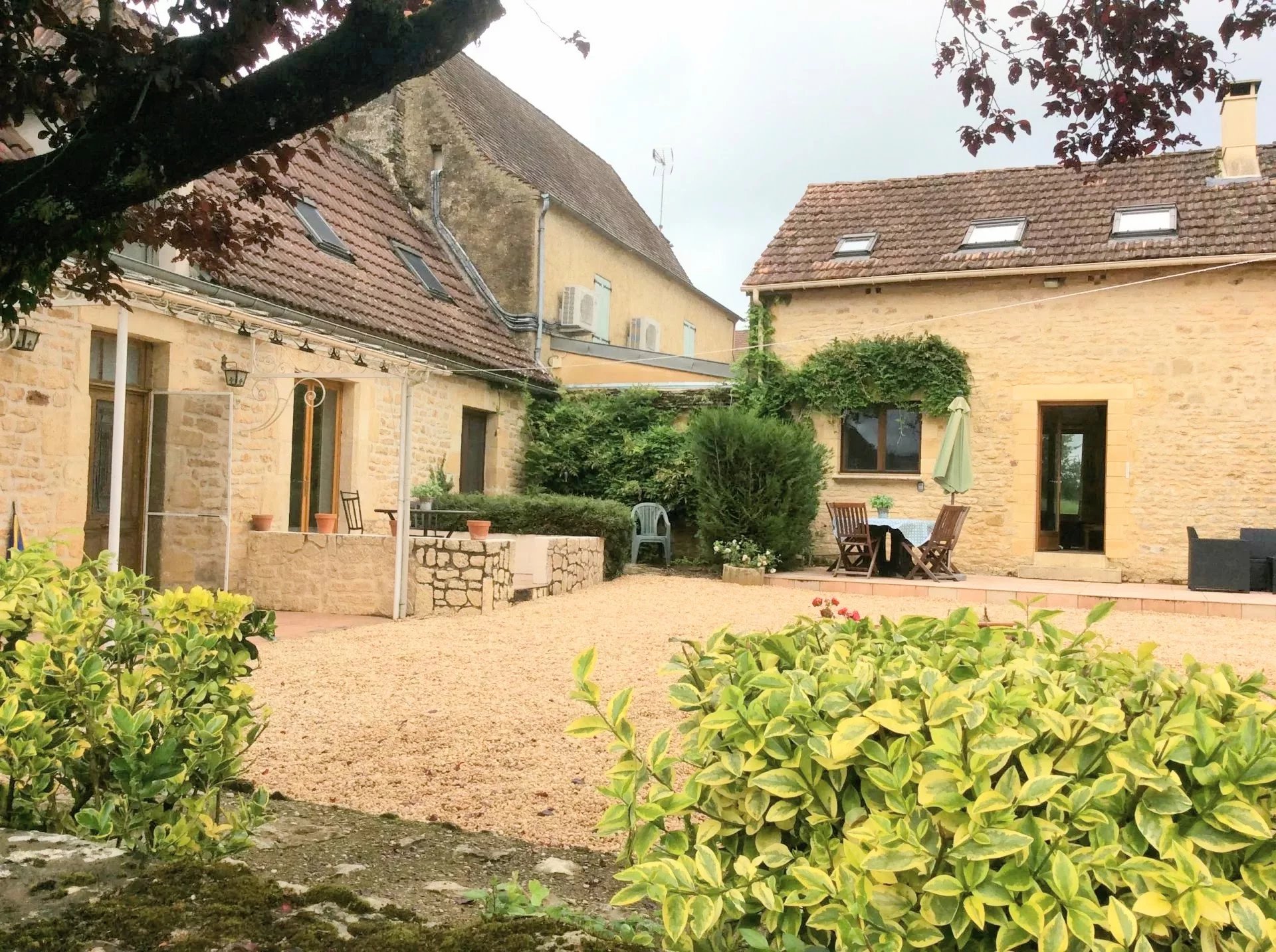 House in Saint-Cyprien - view 1