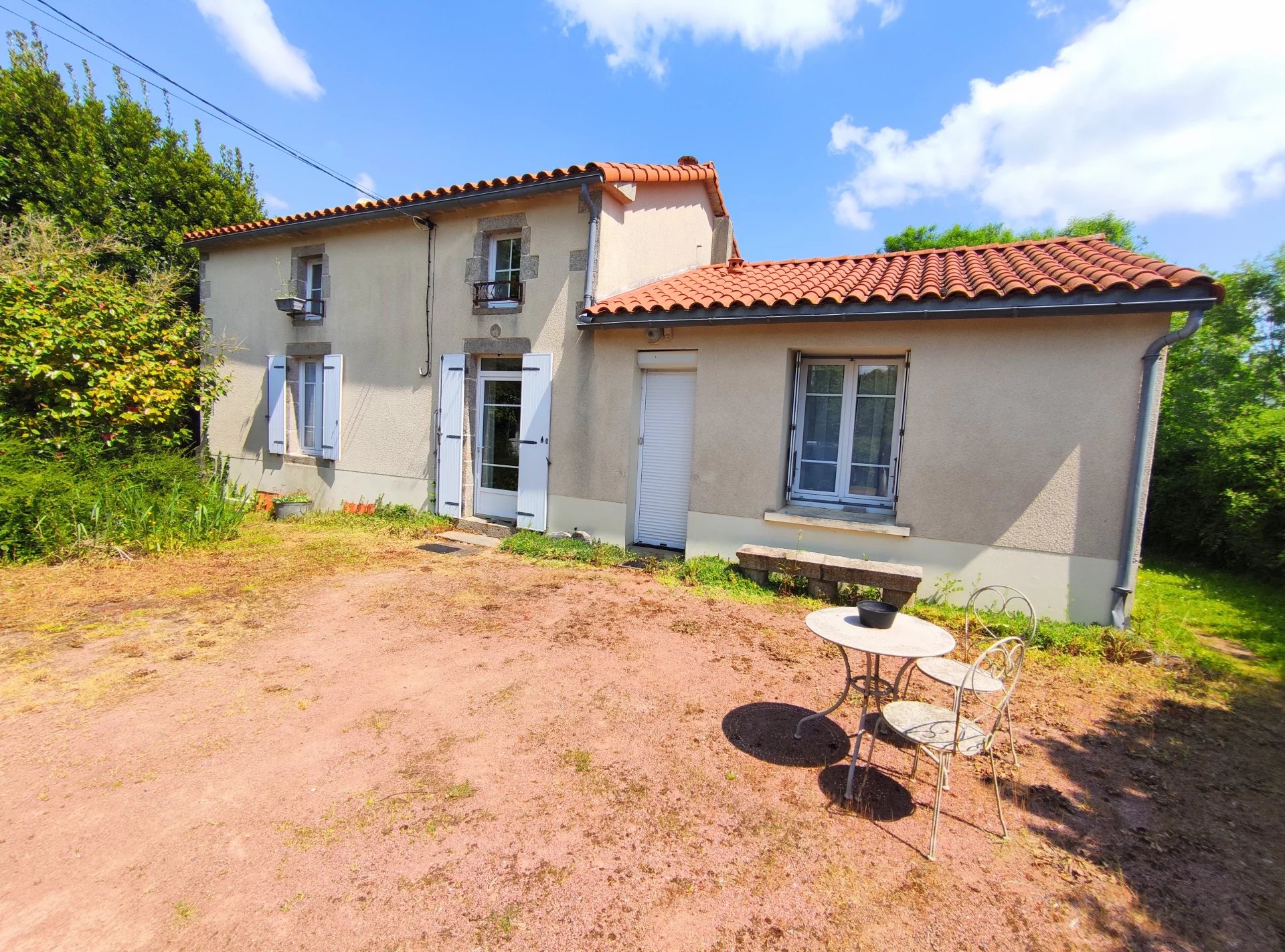 House in Chanteloup - view 1