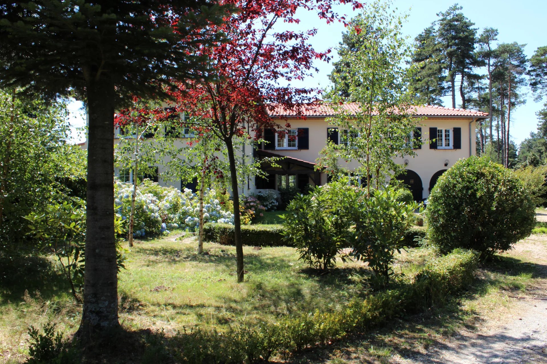 House in Pont-de-Larn - view 1