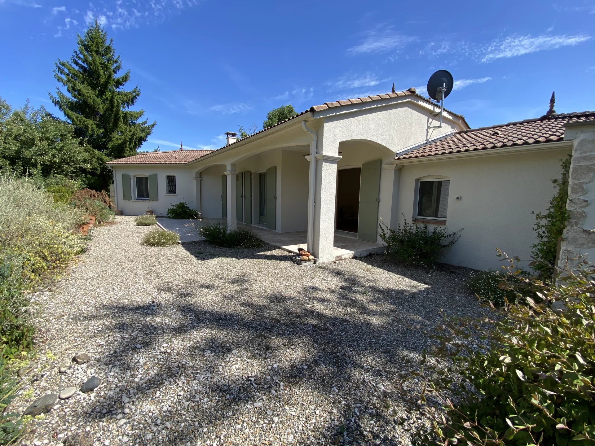 House in Tournon-d'Agenais - view 1