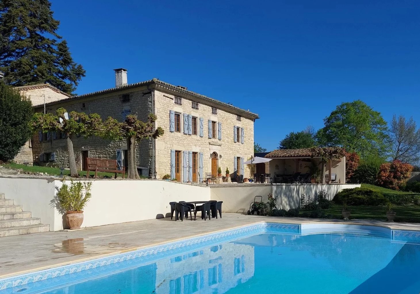 House in Cahuzac-sur-Vere - view 1
