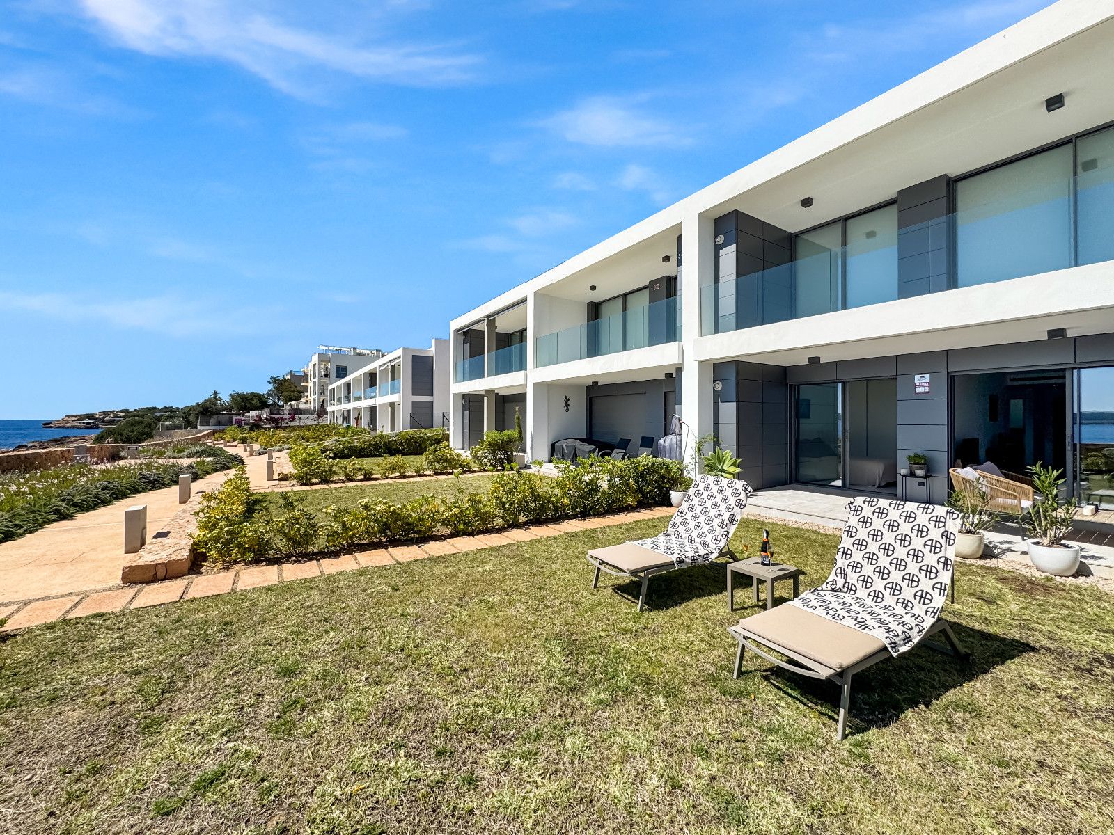 House in Sant Antoni de Portmany - view 1