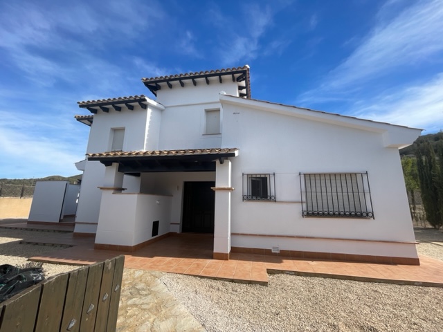 House in Fuentealamo - view 1