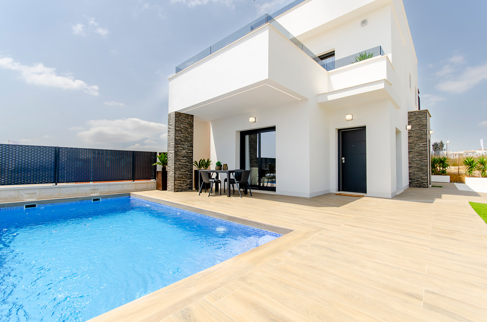 House in Valencia - view 1