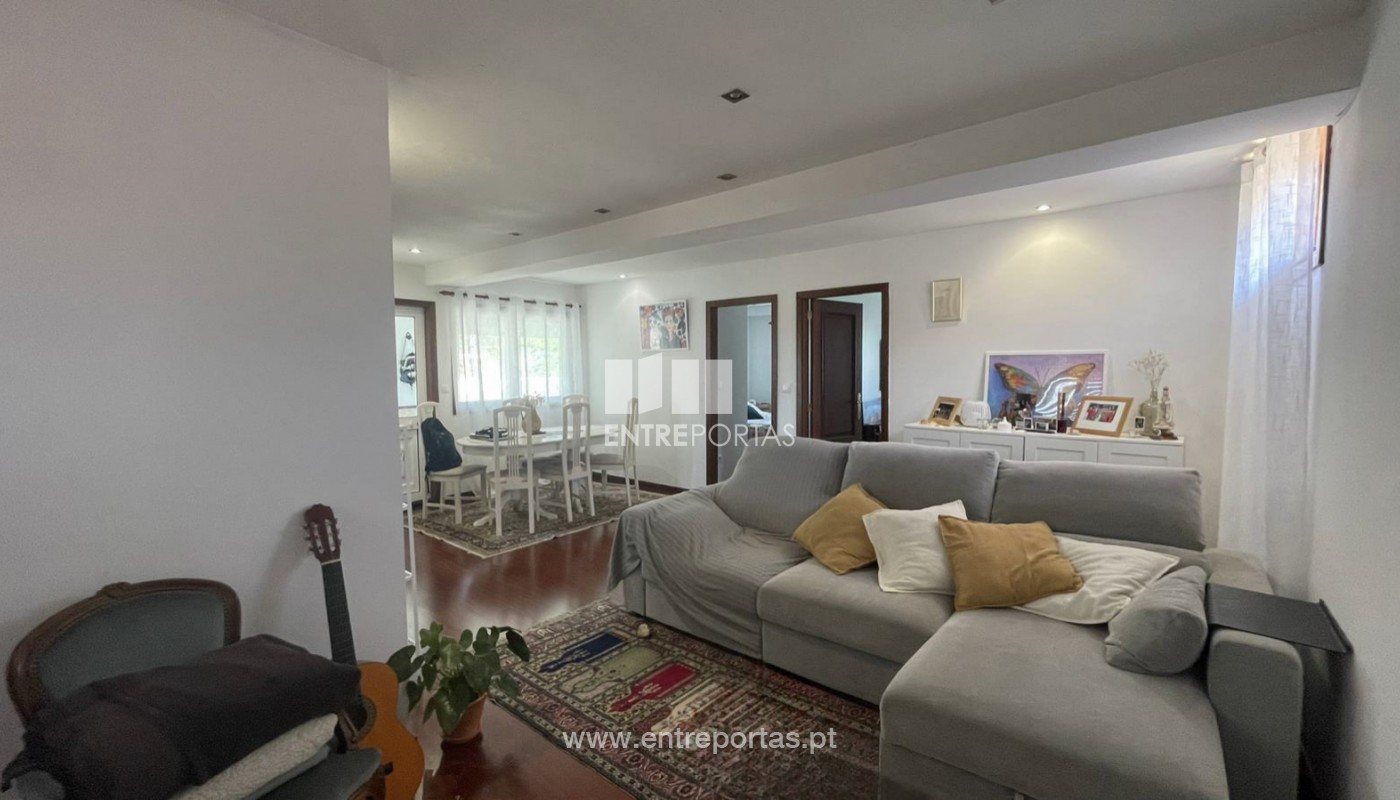 House in Rates - view 1