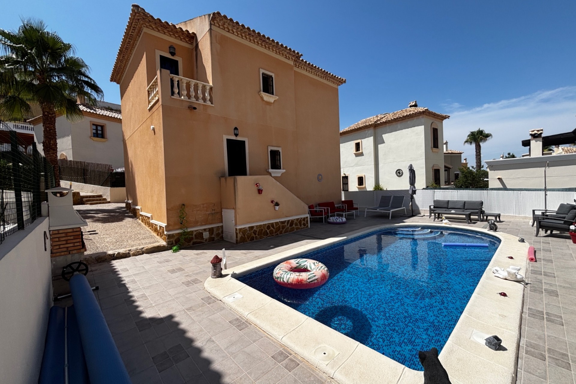 House in Alicante - view 1