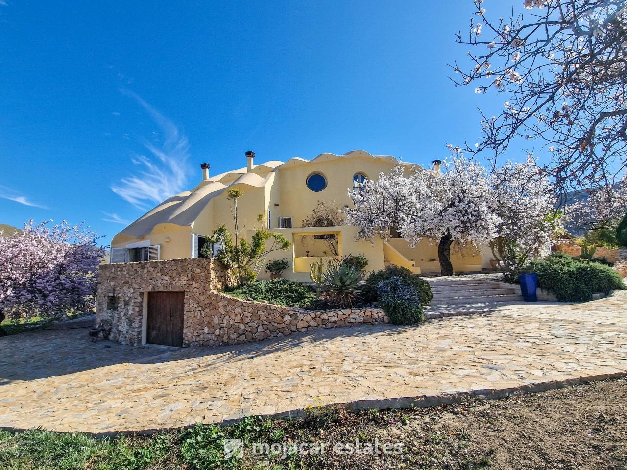 Villa in El Hondo de Carboneras - view 1