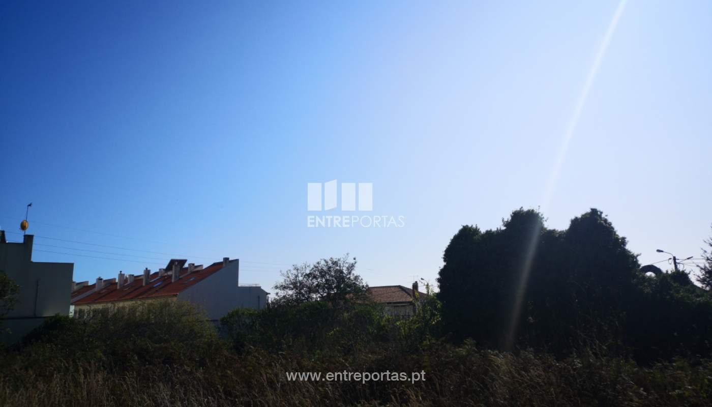 House in Areosa - view 1