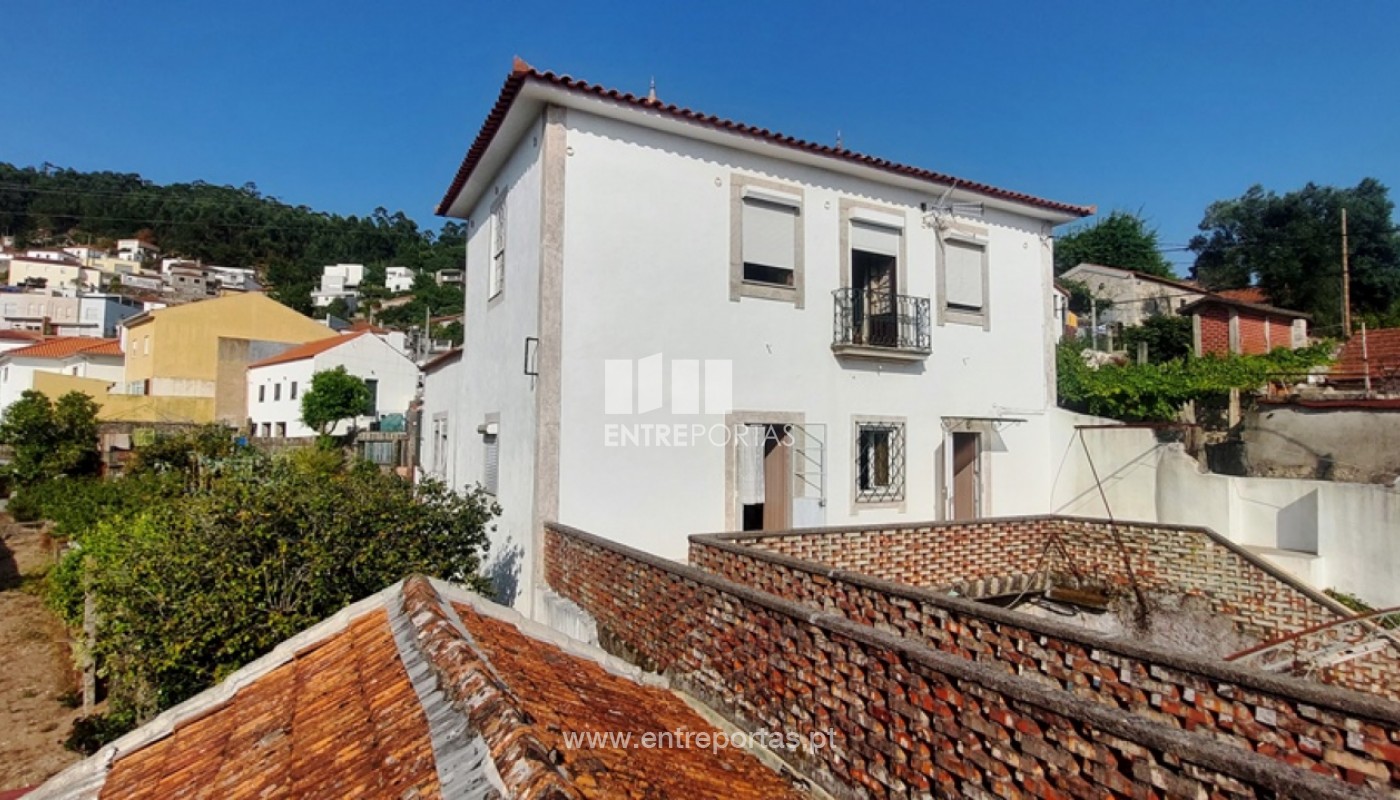 House in Viana do Castelo - view 1