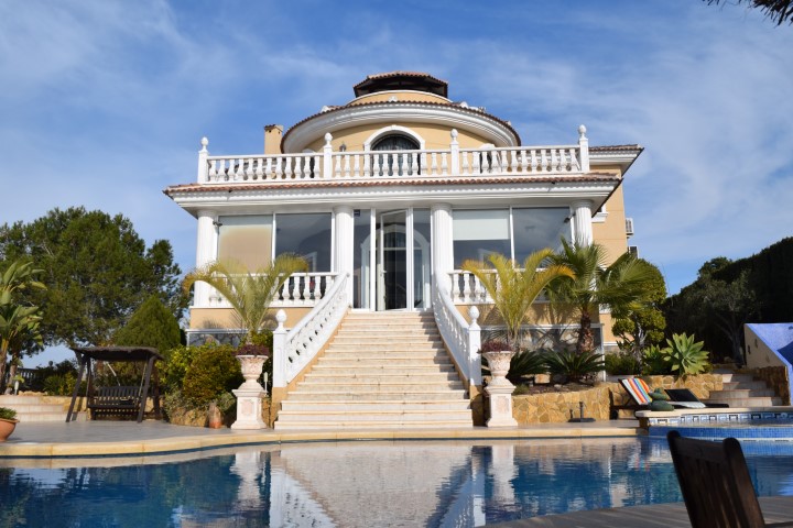 Villa in Ciudad Quesada - view 1
