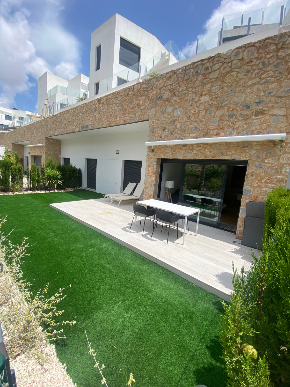 Apartment in Villamartin - view 1